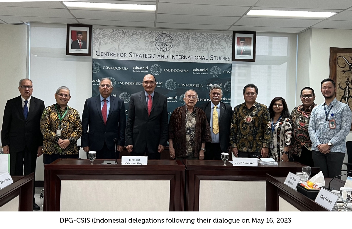 DPG Senior Faculty Visits Indonesia